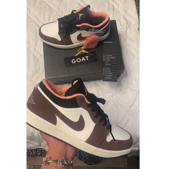 mochas jordan 1 low